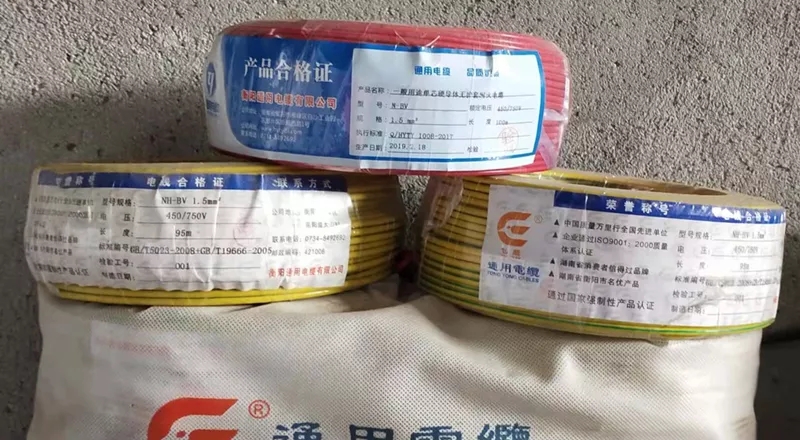 線纜小知識丨哪些情況需要踢腳線來隱藏電線？